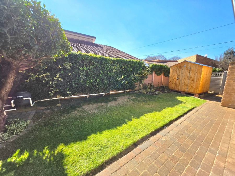 5 Bedroom Property for Sale in La Provance Free State